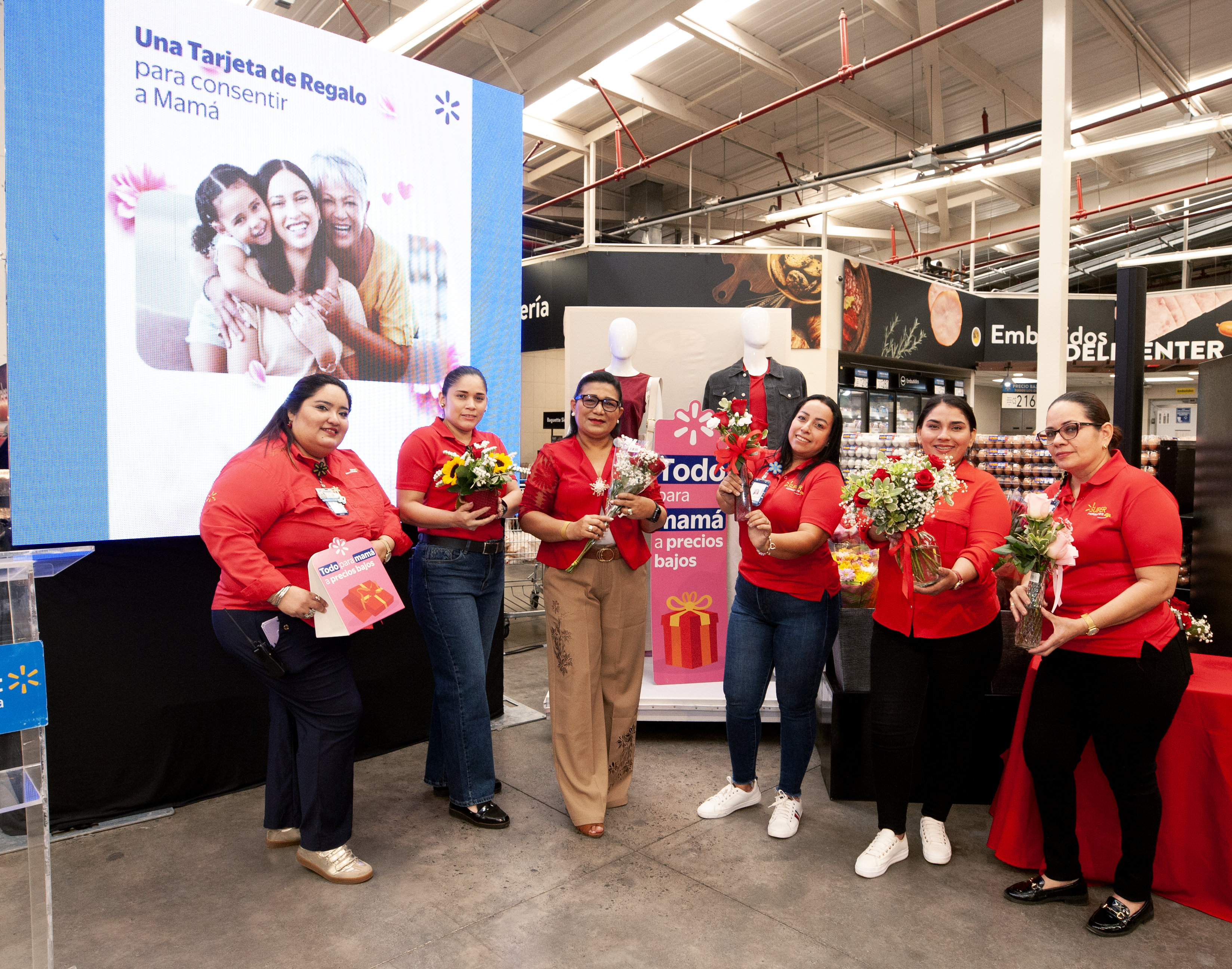 Walmart celebra a mamá con precios bajos, grandes ahorros y la oportunidad de ganar una serenata inolvidable 