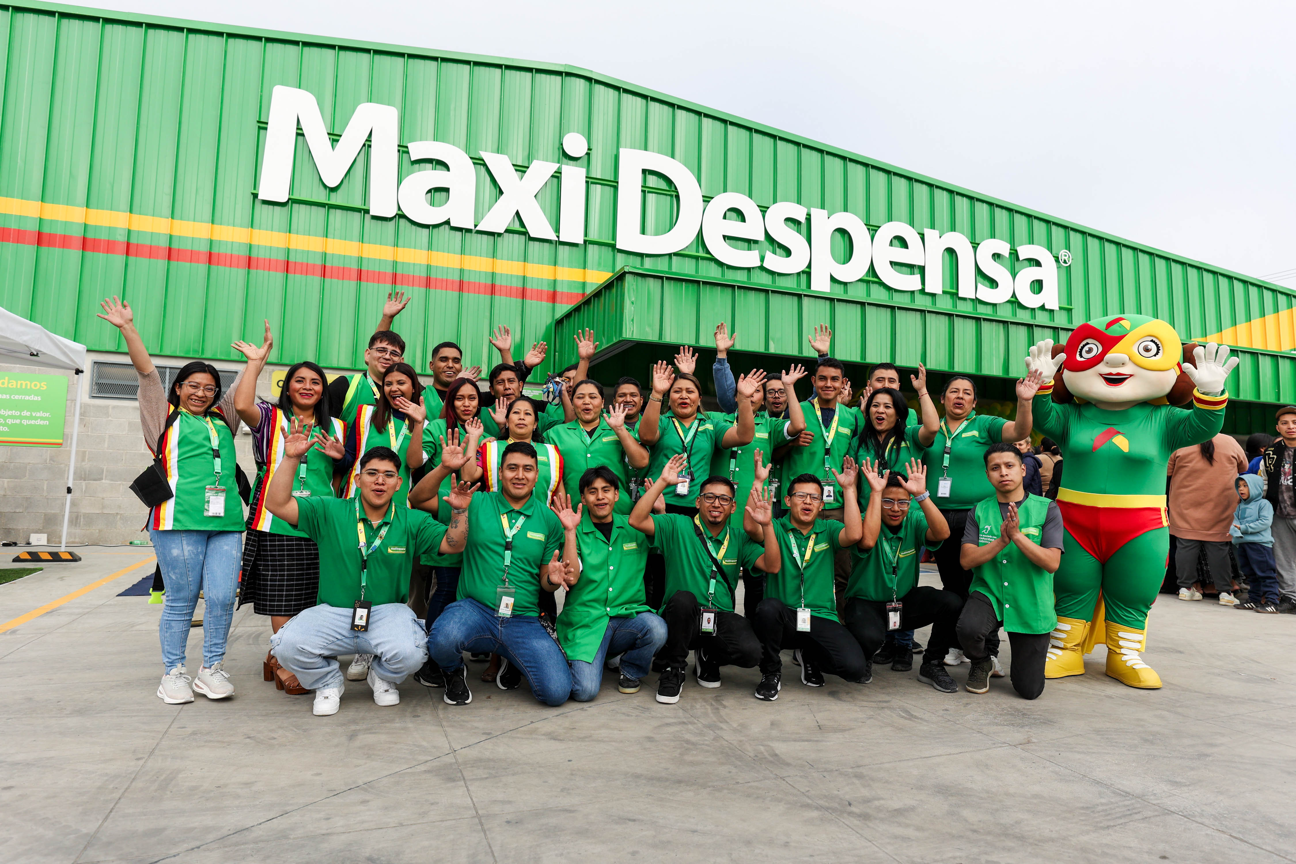 Maxi Despensa abre en San Juan Sacatepéquez, ofreciendo calidad a los mejores precios