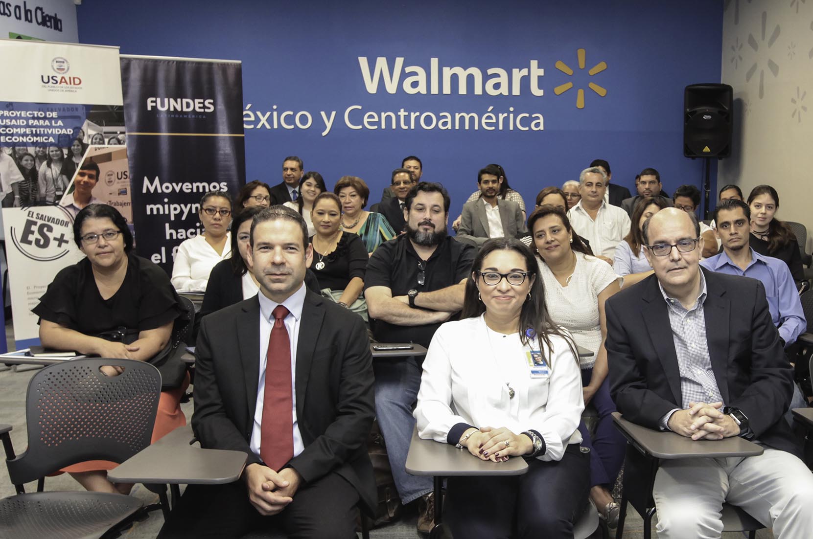 Walmart desarrollará competitividad de 50 PYMES salvadoreñas